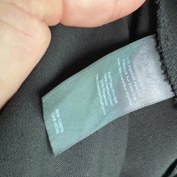 Rag & Bone Black Skinny Pants with Button Detail; size 8 - Picture 5 of 6